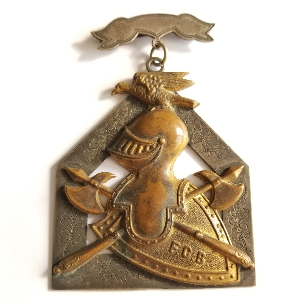 Vintage Knights of Pythias medal pin fraternal brooch gold tone silver tone